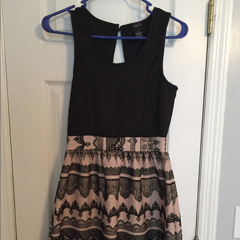 Faux Lace Dress - cream/black - Small